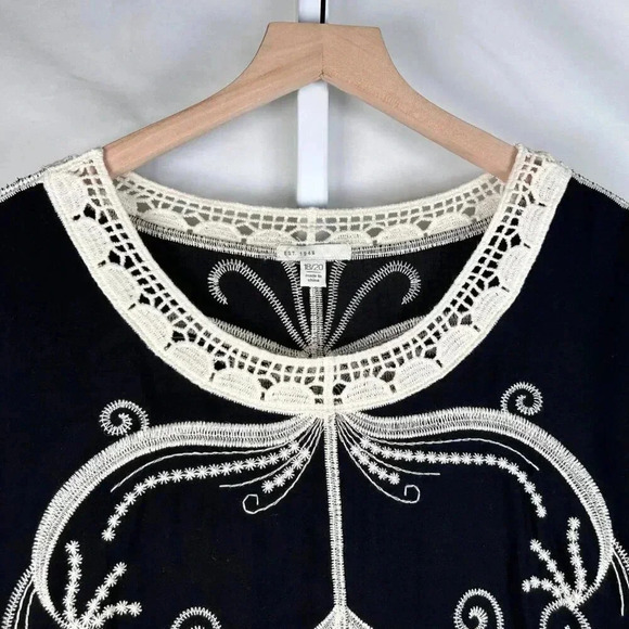 2/$30 C Est. 1946 Size 18/20 Embroidered Crochet Blouse Boho Flowy Coverup Swim - Picture 3 of 12